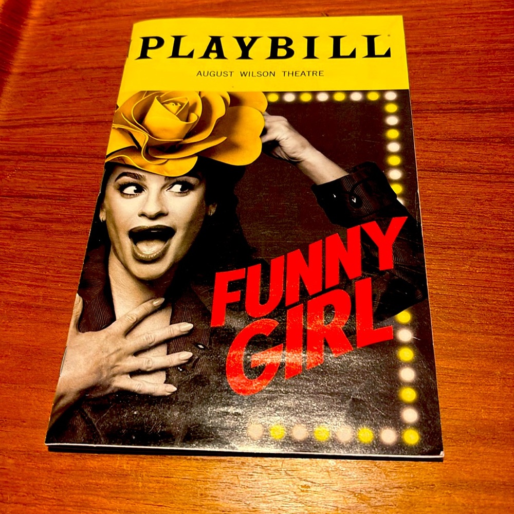 Pristine Funny Girl Broadway Playbill starring Lea Michelle+Bonus Playbills!